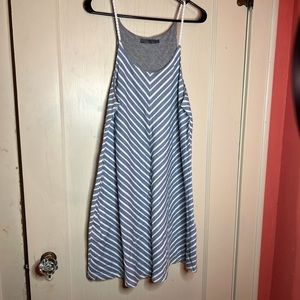 Prana size xl Seacoast dress blue and white.
